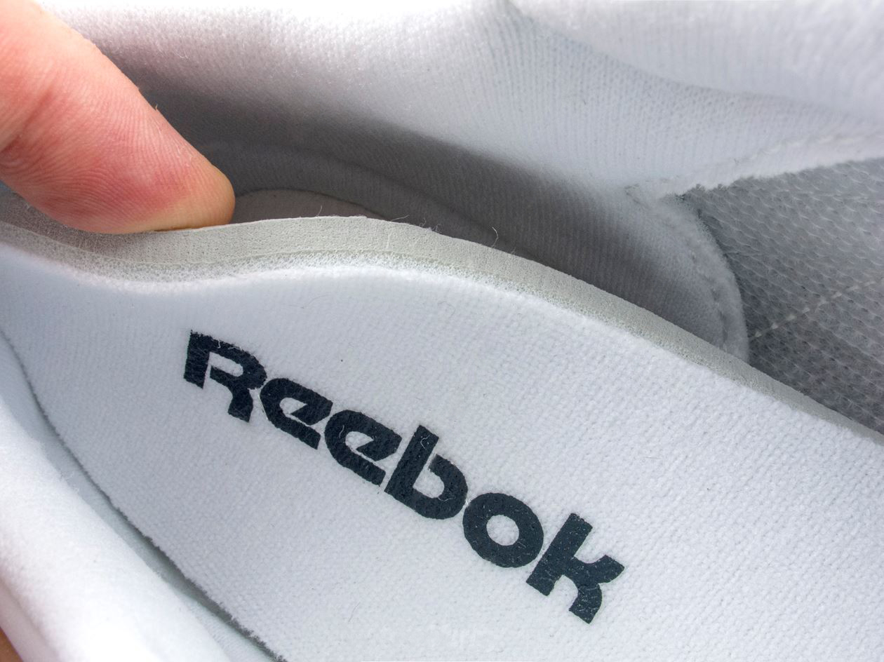 Проверить оригинальность adidas. Reebok Classic стелька. Паленый рибок.