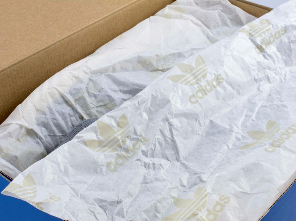 Adidas Tubular бумага