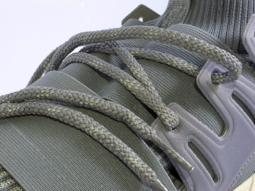 Adidas Tubular шнурки светоотражайка