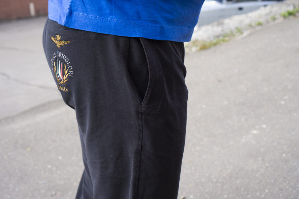Aeronautica Militare штаны карман сбоку