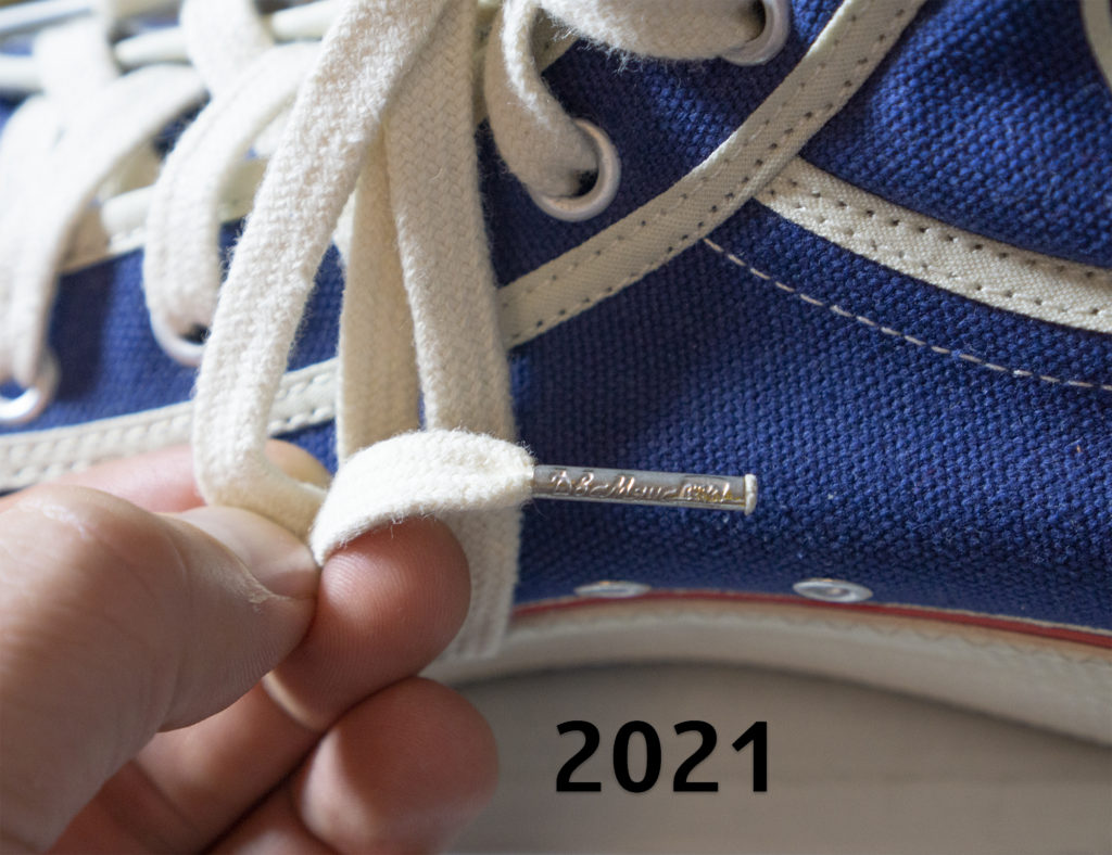 два мяча кеды шнурки 2021