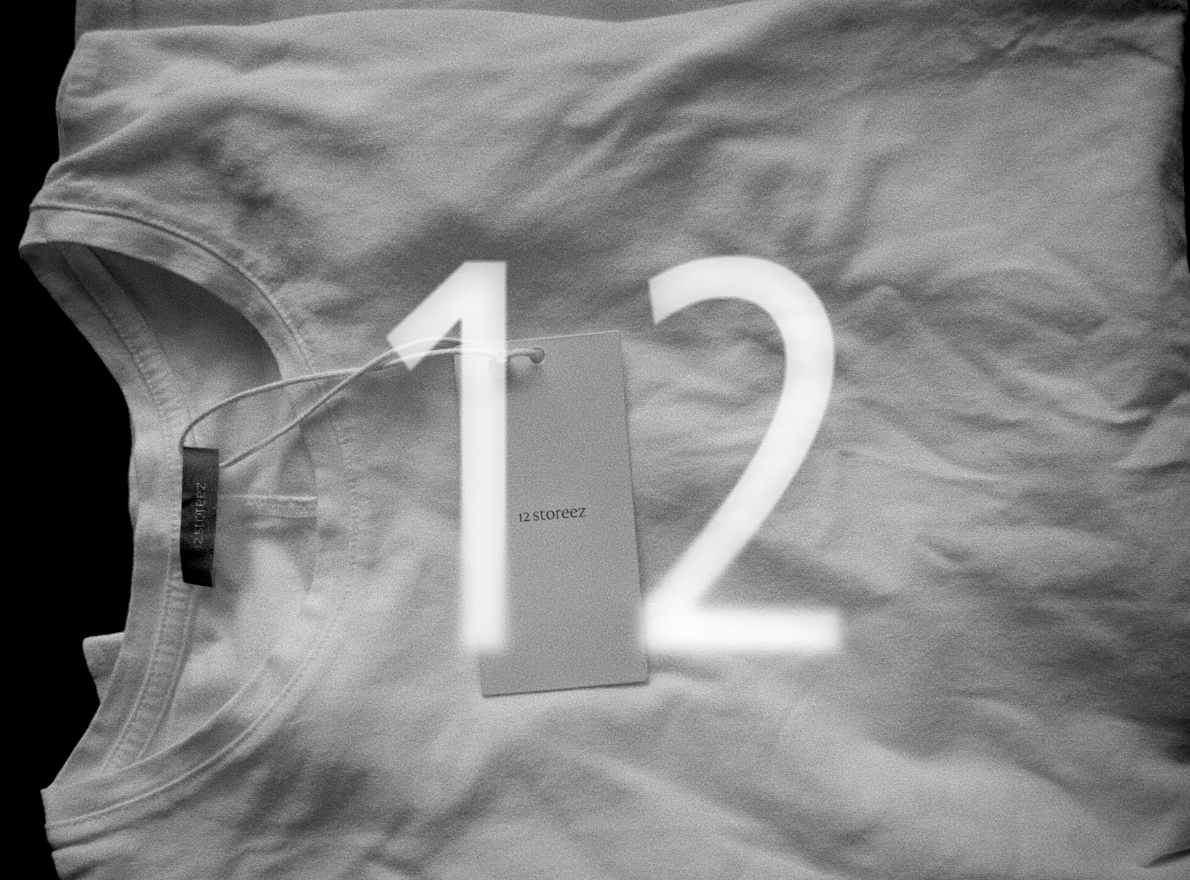 12 историй футболка