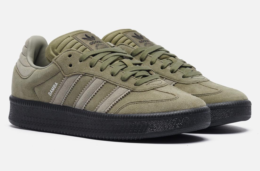 На мой взгляд именно adidas, как никто другой, умеет преображать свою классику и заставляет ее выглядеть абсолютно по-новому за счет грамотно подобранной цветовой гаммы и сочетания цветов и материалов. Поскольку классика бренда лаконична и не изобилует большим количеством деталей, можно максимально сосредоточится на цвете, а также на игре фактур разных материалов в похожих оттенках. На мой взгляд именно adidas, как никто другой, умеет преображать свою классику и заставляет ее выглядеть абсолютно по-новому за счет грамотно подобранной цветовой гаммы и сочетания цветов и материалов. Поскольку классика бренда лаконична и не изобилует большим количеством деталей, можно максимально сосредоточится на цвете, а также на игре фактур разных материалов в похожих оттенках.