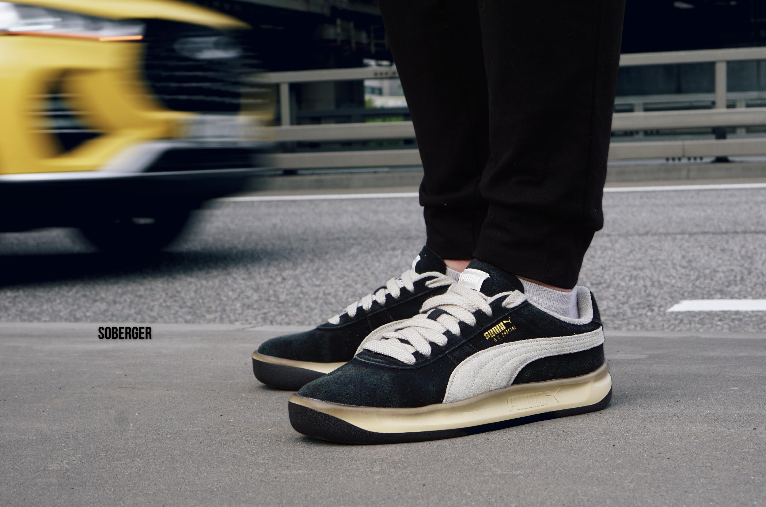 Я не большой поклонник бренда PUMA, но всегда готов оценить четкую модель по достоинству, вне зависимости от бренда. Так что про кроссовки PUMA GV Special The NeverWorn V расскажу с большим удовольствием, поскольку меня зацепил шикарный дизайн, и олдскул, и история модели. Подошва мягчайшая, да и посадка тоже порадовала. Ловите скорее детальный обзор, если все еще сомневаетесь, добавлять ли кроссы в свой гардероб. Лично у меня сомнений уже не осталось.