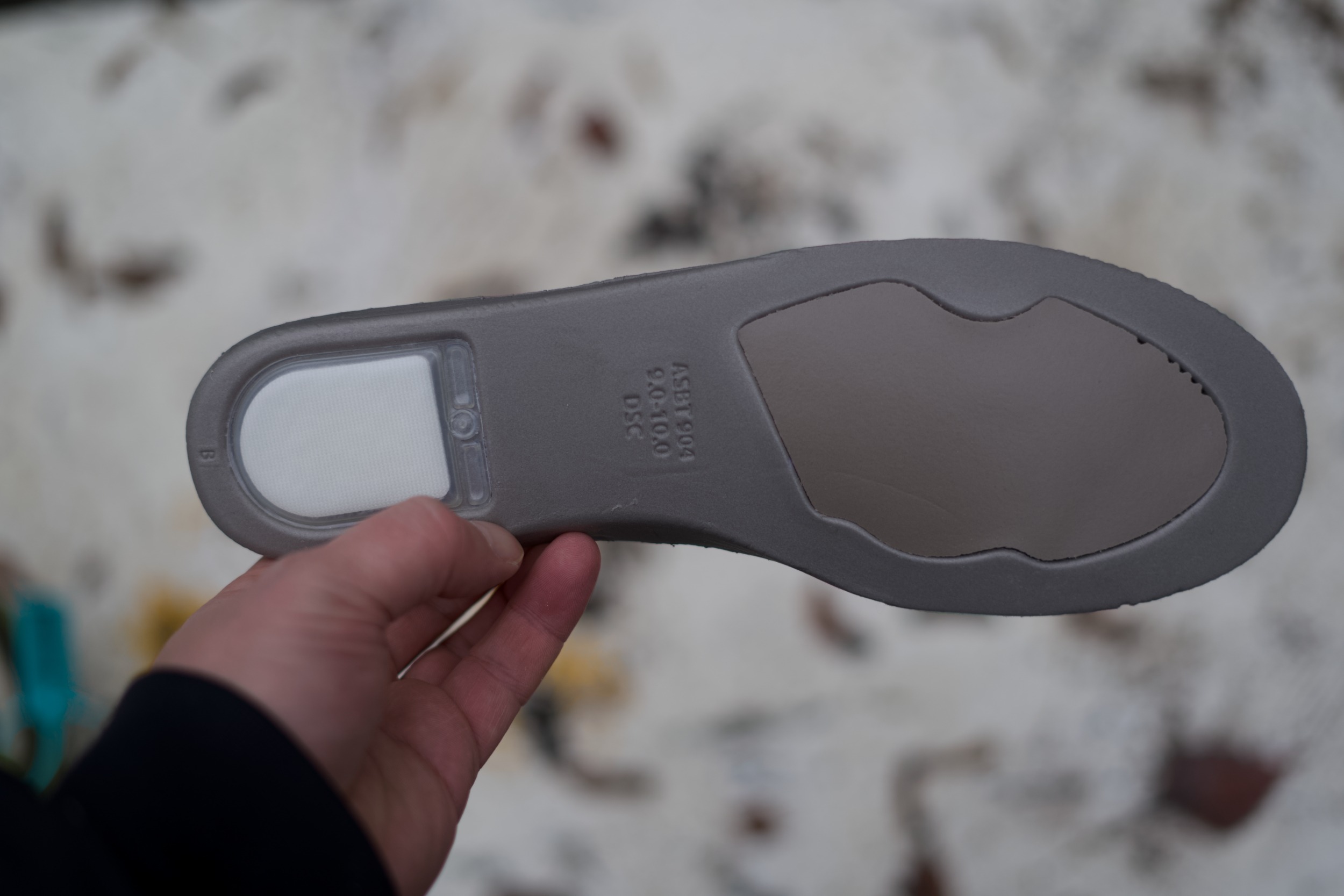 Ненавижу Nike, точнее никогда его не любил, но есть экземпляры, которые мне заходят. Модель, конечно, заезженная, как покрышка от местного тазика, но в данном случае мне зашло крутое сочетание цветов. Yuto Horigome x Nike SB Dunk Low - это коллаборация с японским олимпийским чемпионом по скейтбордингу Юто Хоригомэ Ненавижу Nike, точнее никогда его не любил, но есть экземпляры, которые мне заходят. Модель, конечно, заезженная, как покрышка от местного тазика, но в данном случае мне зашло крутое сочетание цветов. Yuto Horigome x Nike SB Dunk Low - это коллаборация с японским олимпийским чемпионом по скейтбордингу Юто Хоригомэ