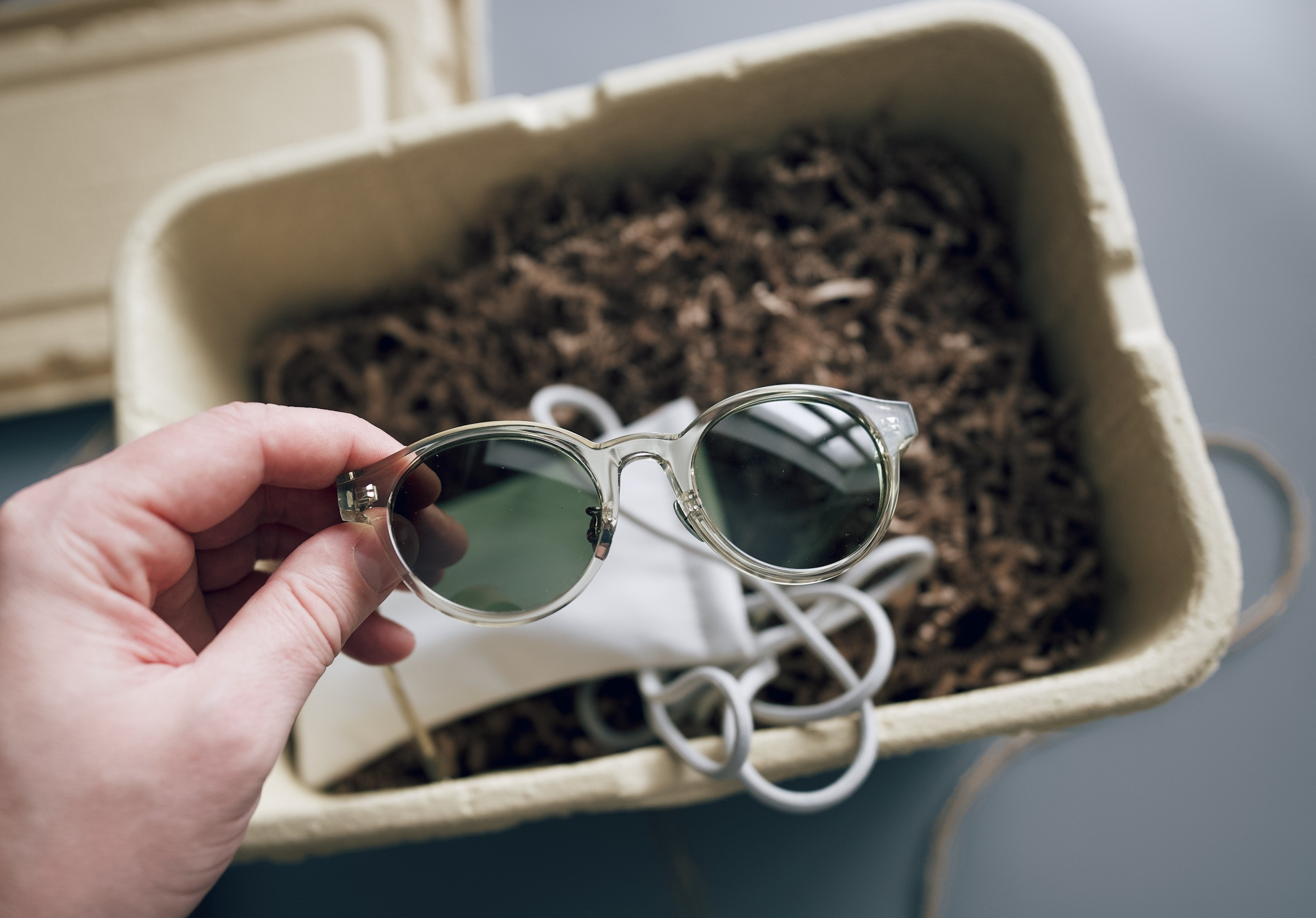 Братва, вы все прекрасно знаете мои легендарные очки Monokel Eyewear. Они засветились буквально в каждом моём обзоре. Это были не просто очки, это была часть моей личности и истории, легенда, кот Базилио. Братва, вы все прекрасно знаете мои легендарные очки Monokel Eyewear. Они засветились буквально в каждом моём обзоре. Это были не просто очки, это была часть моей личности и истории, легенда, кот Базилио.