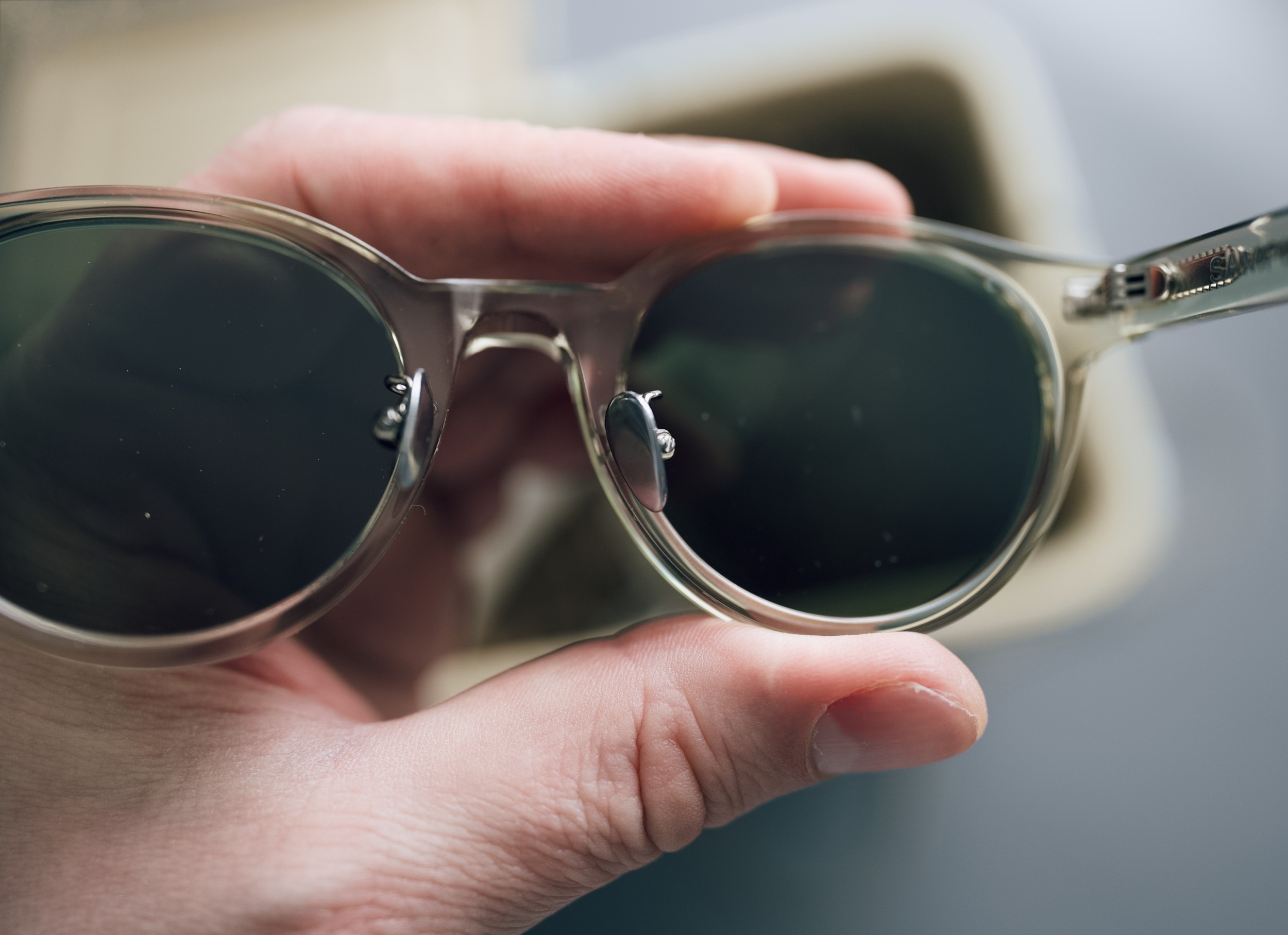 Братва, вы все прекрасно знаете мои легендарные очки Monokel Eyewear. Они засветились буквально в каждом моём обзоре. Это были не просто очки, это была часть моей личности и истории, легенда, кот Базилио. Братва, вы все прекрасно знаете мои легендарные очки Monokel Eyewear. Они засветились буквально в каждом моём обзоре. Это были не просто очки, это была часть моей личности и истории, легенда, кот Базилио.