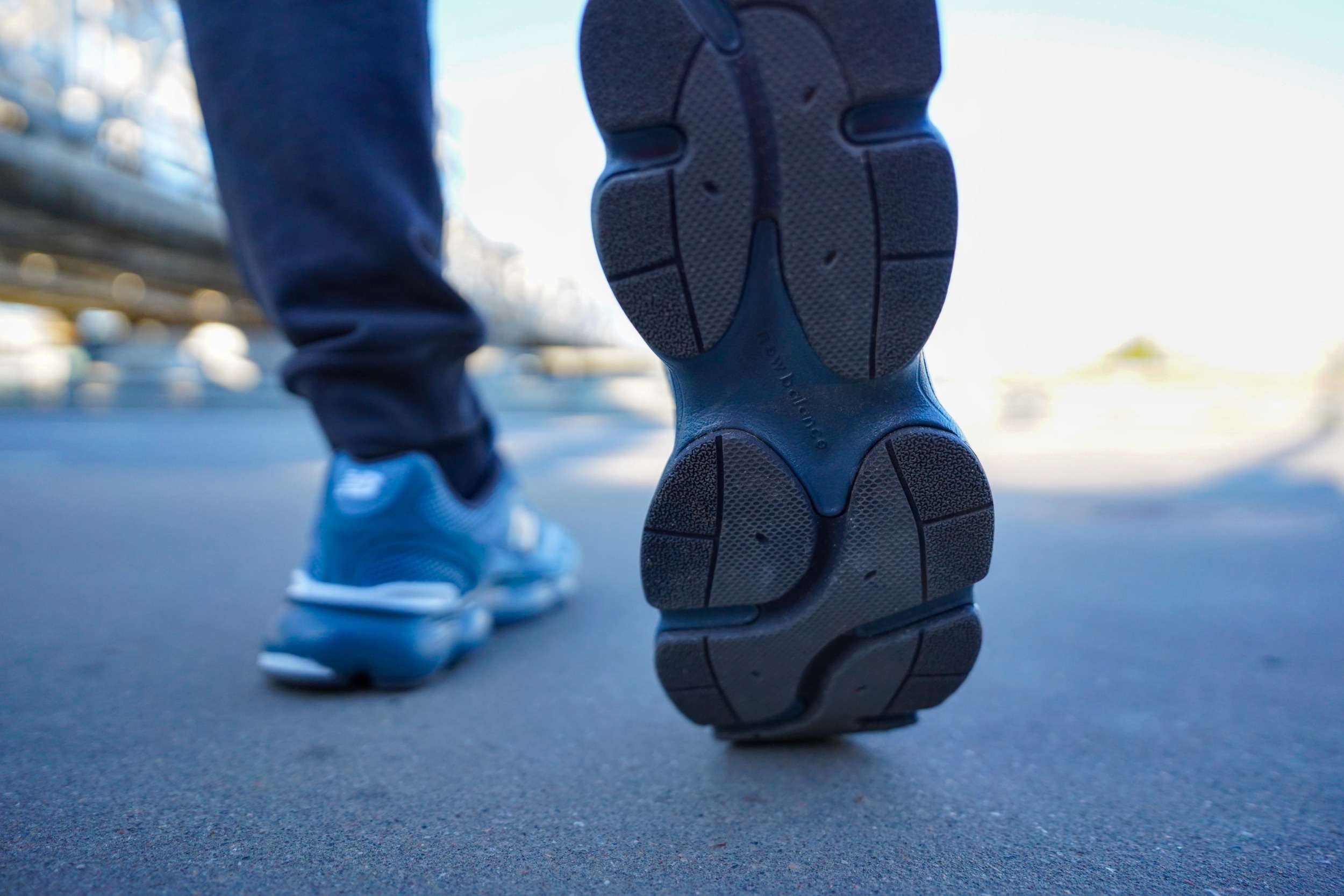 Довольно долго игнорил 630-е New Balance, но исследовательский интерес взял верх и вот вердикт. Ощущения... абсолютно ровные. Просто правильные, добротные педали для наматывания километров по комфортной городской среде. Довольно долго игнорил 630-е New Balance, но исследовательский интерес взял верх и вот вердикт. Ощущения... абсолютно ровные. Просто правильные, добротные педали для наматывания километров по комфортной городской среде.