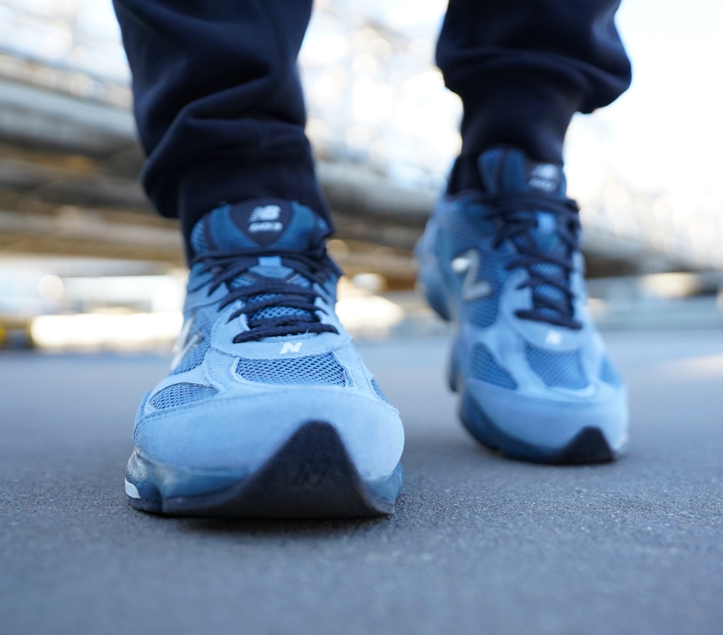 Довольно долго игнорил 630-е New Balance, но исследовательский интерес взял верх и вот вердикт. Ощущения... абсолютно ровные. Просто правильные, добротные педали для наматывания километров по комфортной городской среде. Довольно долго игнорил 630-е New Balance, но исследовательский интерес взял верх и вот вердикт. Ощущения... абсолютно ровные. Просто правильные, добротные педали для наматывания километров по комфортной городской среде.
