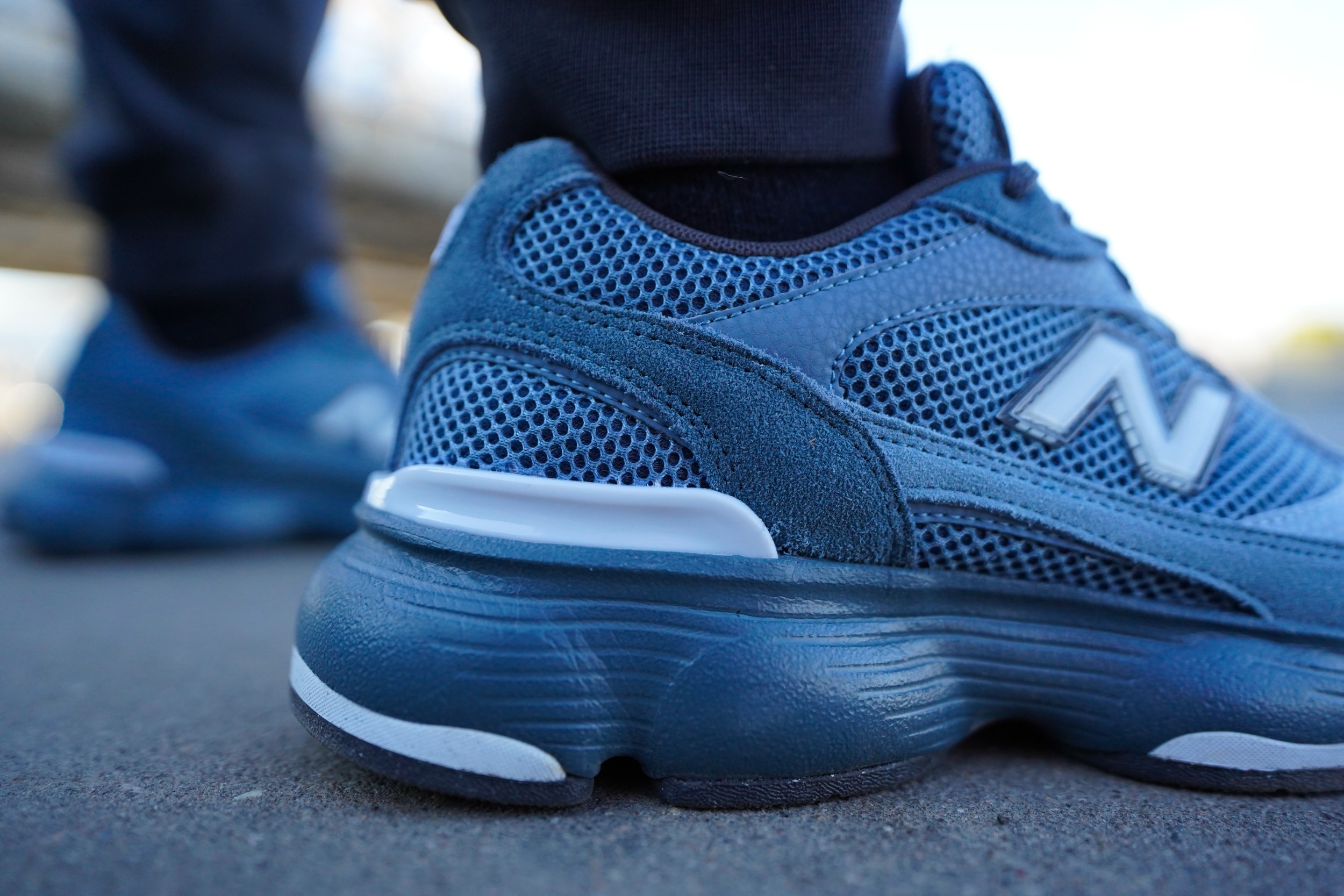 Довольно долго игнорил 630-е New Balance, но исследовательский интерес взял верх и вот вердикт. Ощущения... абсолютно ровные. Просто правильные, добротные педали для наматывания километров по комфортной городской среде. Довольно долго игнорил 630-е New Balance, но исследовательский интерес взял верх и вот вердикт. Ощущения... абсолютно ровные. Просто правильные, добротные педали для наматывания километров по комфортной городской среде.