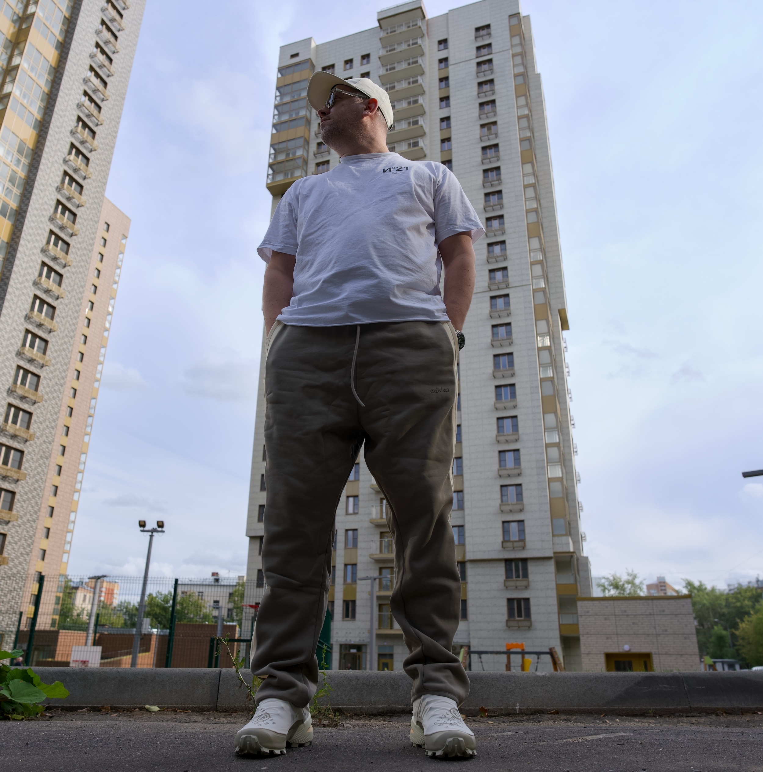 Братва, не забываем о моде! Да-да, о ней тоже иногда надо. Надо пацанский стиль разбавить. Как вы знаете, я большой любитель совместных работ MM6 Maison Margiela x Salomon, и этот релиз просто не мог пройти мимо меня. Поэтому был заказан. Братва, не забываем о моде! Да-да, о ней тоже иногда надо. Надо пацанский стиль разбавить. Как вы знаете, я большой любитель совместных работ MM6 Maison Margiela x Salomon, и этот релиз просто не мог пройти мимо меня. Поэтому был заказан.