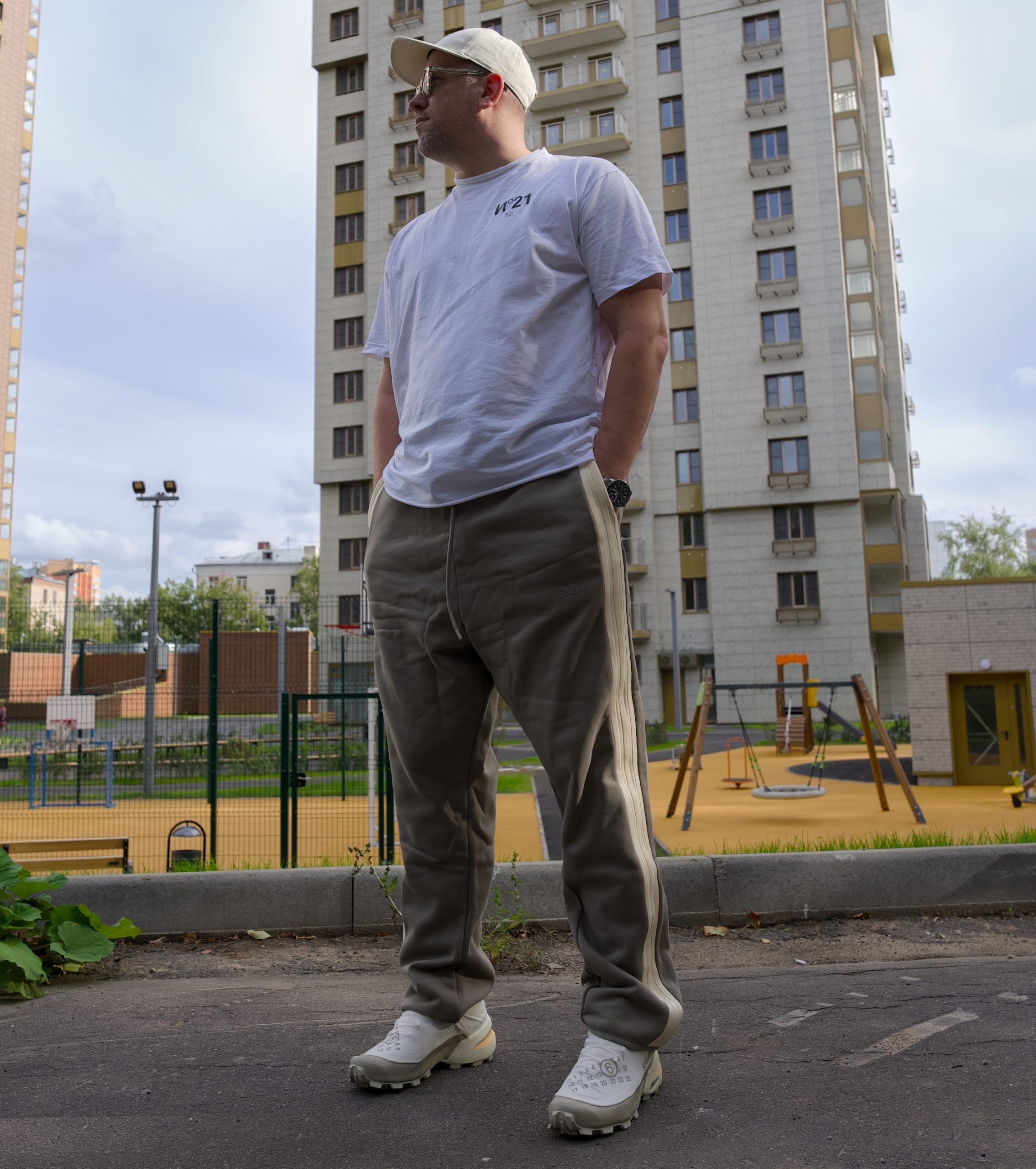 Братва, не забываем о моде! Да-да, о ней тоже иногда надо. Надо пацанский стиль разбавить. Как вы знаете, я большой любитель совместных работ MM6 Maison Margiela x Salomon, и этот релиз просто не мог пройти мимо меня. Поэтому был заказан. Братва, не забываем о моде! Да-да, о ней тоже иногда надо. Надо пацанский стиль разбавить. Как вы знаете, я большой любитель совместных работ MM6 Maison Margiela x Salomon, и этот релиз просто не мог пройти мимо меня. Поэтому был заказан.