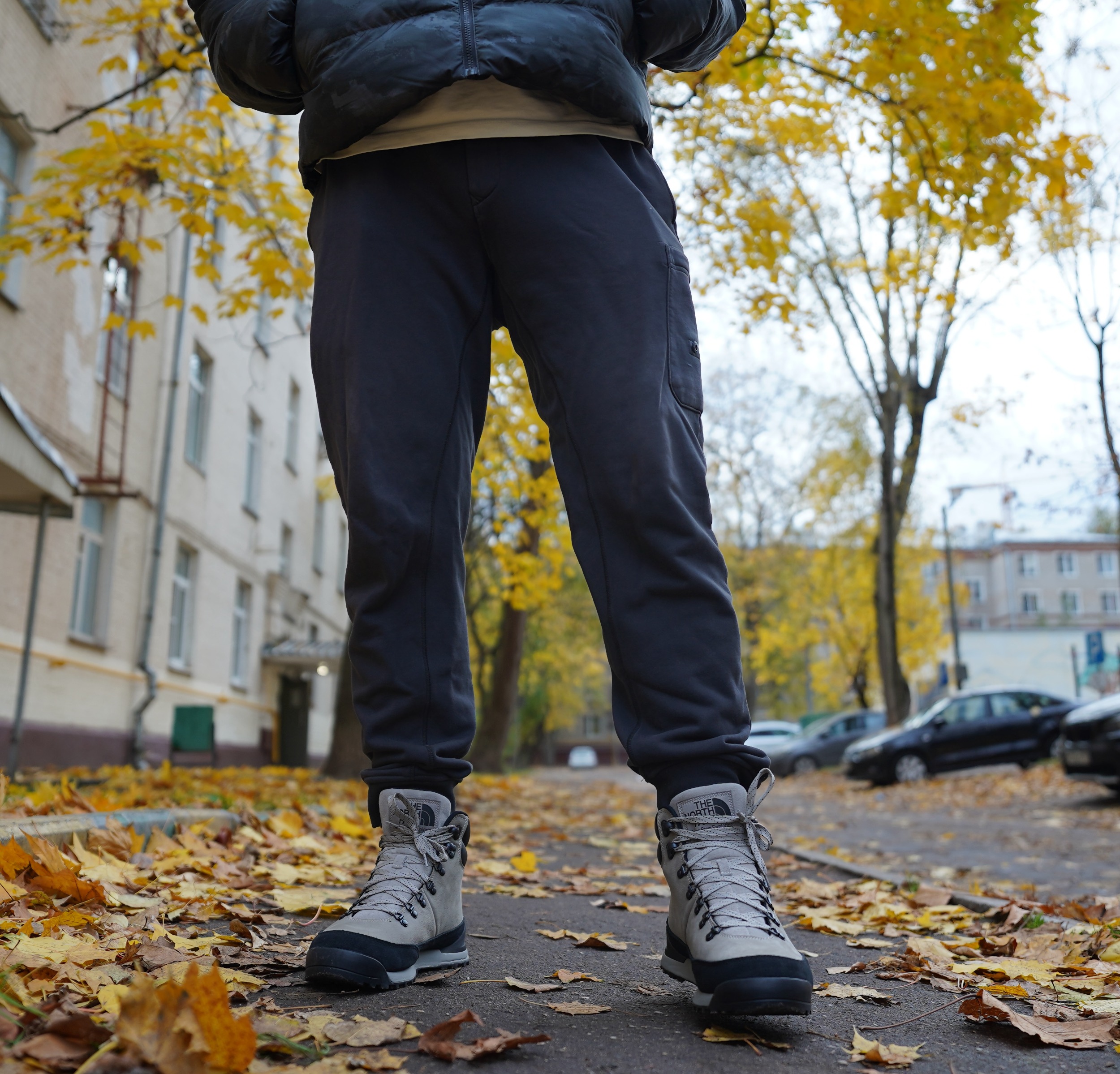 Братва, зима на подходе, а значит, пора утеплять свои лапы. Хочешь нормальные зимние педали? Я тебе сегодня подгончик организовал! У меня на обзоре не просто тапки, а The North Face Back-To-Berkeley IV Textile Waterproof. Братва, зима на подходе, а значит, пора утеплять свои лапы. Хочешь нормальные зимние педали? Я тебе сегодня подгончик организовал! У меня на обзоре не просто тапки, а The North Face Back-To-Berkeley IV Textile Waterproof.