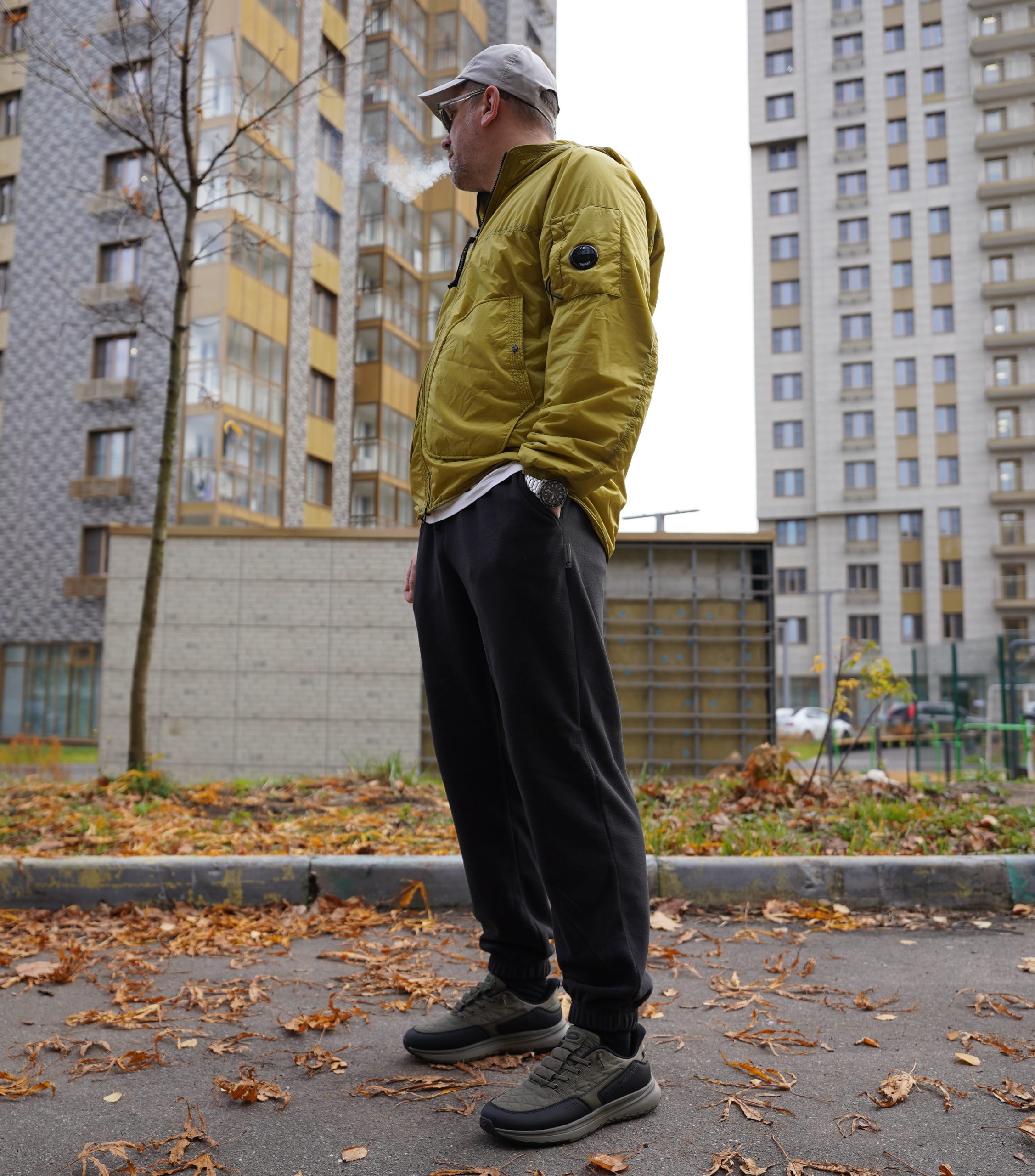 Друзья мои, вы же знаете, как я отношусь к изыскам. Приправу карри, если она правильно подана, я, как человек тончайшего вкуса, физиологически приветствую. Но тут, исключительно ради антропологического эксперимента, я решил присмотреться к так называемому «масс-маркету» — к обуви из одного, с позволения сказать, магазина, который позаимствовал название у этой специи. Друзья мои, вы же знаете, как я отношусь к изыскам. Приправу карри, если она правильно подана, я, как человек тончайшего вкуса, физиологически приветствую. Но тут, исключительно ради антропологического эксперимента, я решил присмотреться к так называемому «масс-маркету» — к обуви из одного, с позволения сказать, магазина, который позаимствовал название у этой специи.